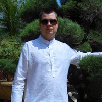 Юрий Зотов