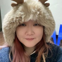 YiLi H.