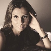 Atheniense, Elisa