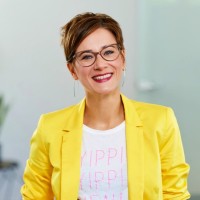 Ariane Bauer