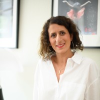 Esther OUAKNINE