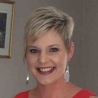Shelley Holland