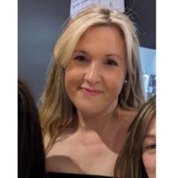 Shelley Andrews