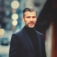 Dr Jonathan Daly