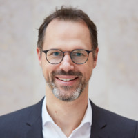 Dr. Tobias Nießen