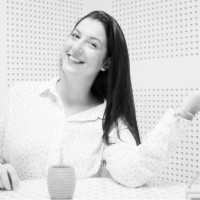 Lic.Yesica Marina Bernardou