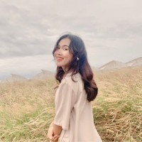 Uyển Nhi Huỳnh Quang
