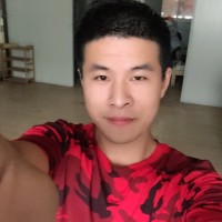 任诗伟