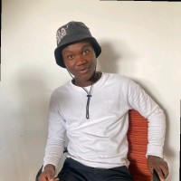 Musawenkosi Qina
