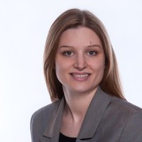 Dr. Eva Egert