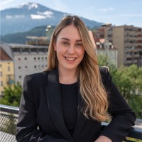 Nina Hauser