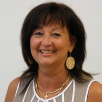 romancsik eva