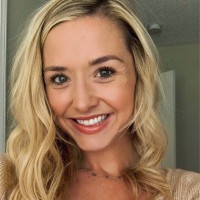 Alyssa Ayres