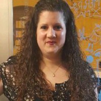 Ana Isabel Gómez Linares .