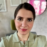 Roxana Esmailpour