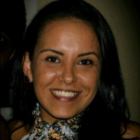 Suellen Angela Oliveira