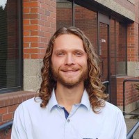 Dustin Squires