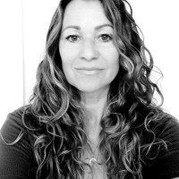 Nuria Lora