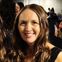 Nadine Bull