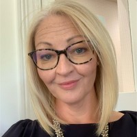 Caroline Lewis