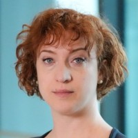 Dr Karolina Wrona