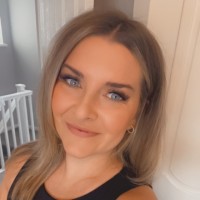 Naomi Davies