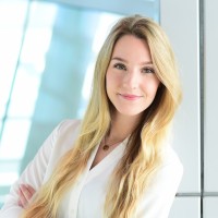 Michelle V. Warsönke