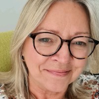 Suzanne Izzard