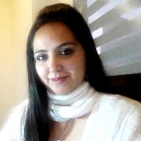 Claudia  Acosta Echavarría Profesora de dos de los mejores colegios de La Paz