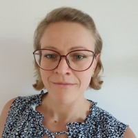Csilla Reti