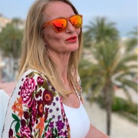 Caroline van Riet