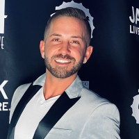 Derek Lewis