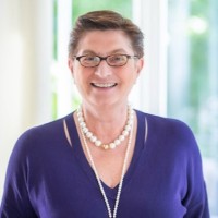 Dr. Marie-Theres Thiell