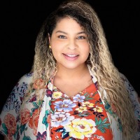 Mayra Flores