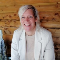 Esther Van Drunen