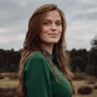 Nanette Mans