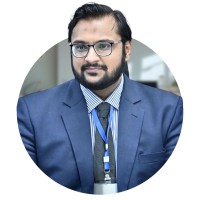 Dr. Fawad Naseer (PhD, FHEA, SMIEEE)