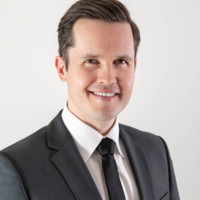 Dr. Christian S. Mann