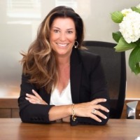 LYNNE LEAR
