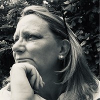 Nina Basset FIH