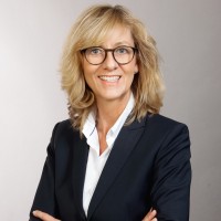 Christine Ruth