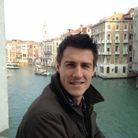 Simon Caunt