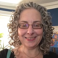 Linda Lowenthal