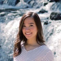 Gianna Sangalang