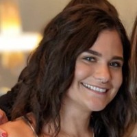 Felicia Chrisos