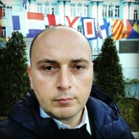 Владимир Саркисов