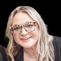 Amanda Carriker