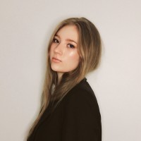 Eve Mckenzie