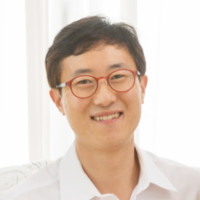 Kevin (Jinyong) Park
