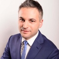Adam Nowakowski, Cfa